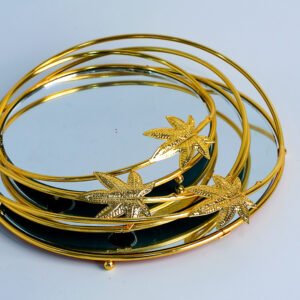 ✨ صواني تقديم فاخرة تُكمّل جمال بيتك ✨